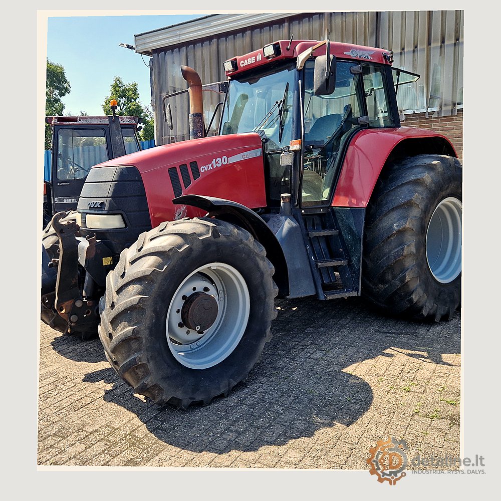 Case IH: трактор, разбираемый на детали, Detaline